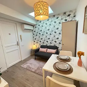 Renting - Fersen - 2 Vieil - Ac - Safranier - Big Terrace Appartamento Antibes